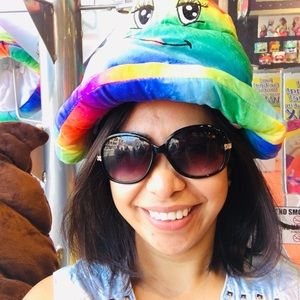 Meet your Posher, Hani girl